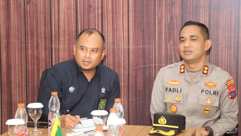Kapolres Banjar AKBP. Dr. Fadli dan Pengadilan Negeri Martapura jalin Hubungan Lebih Harmonis dan Sinergitas Antara Kedua Instansi