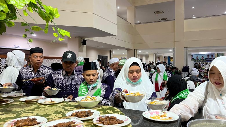 Obat Kaganangan, Jemaah Haji Disuguhi Soto Banjar