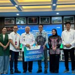 Bank Kalsel Serahkan CSR Pembangunan Spot Pasar Terapung di TMII