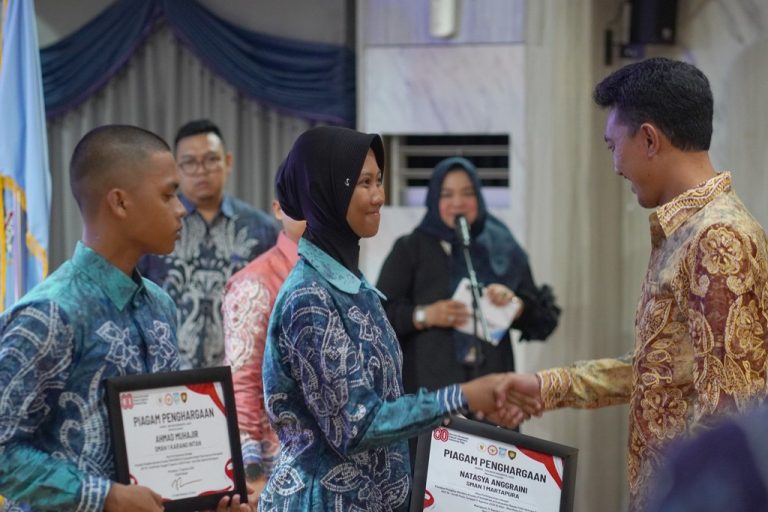 Bupati Banjar Apresiasi Semangat Persatuan pada Malam Ramah Tamah HUT ke-80 RI