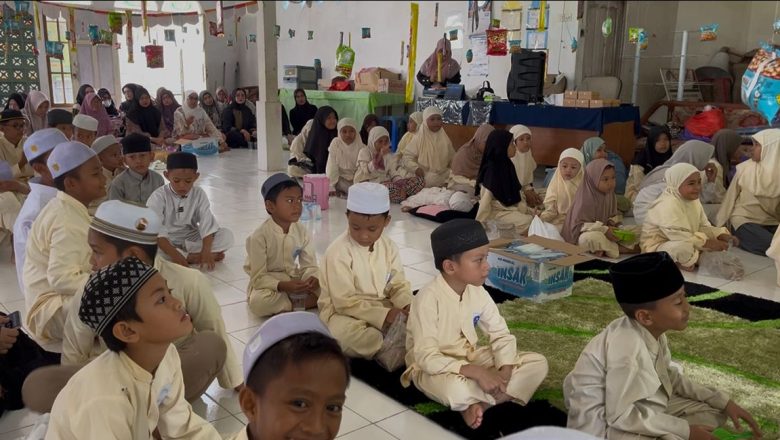 Ajak Santri Teladani Akhlak Nabi, TK/TPA Uswatun Hasanah Gelar Maulid Nabi Muhammad SAW