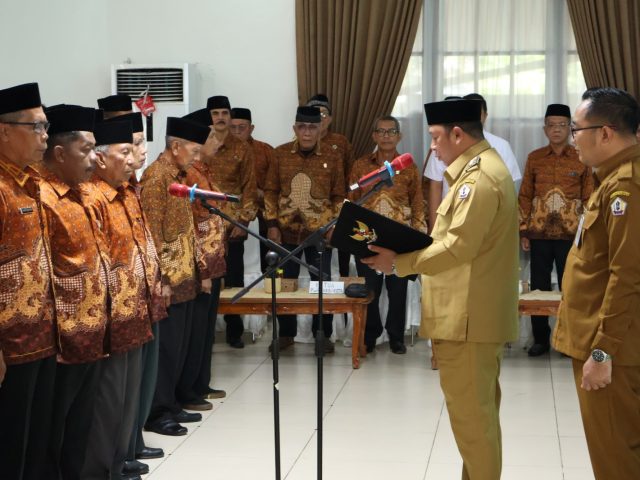 Bupati Batola H.Bahrul Ilmi Kukuhkan Pengurus PWRI Periode 2025-2030‎