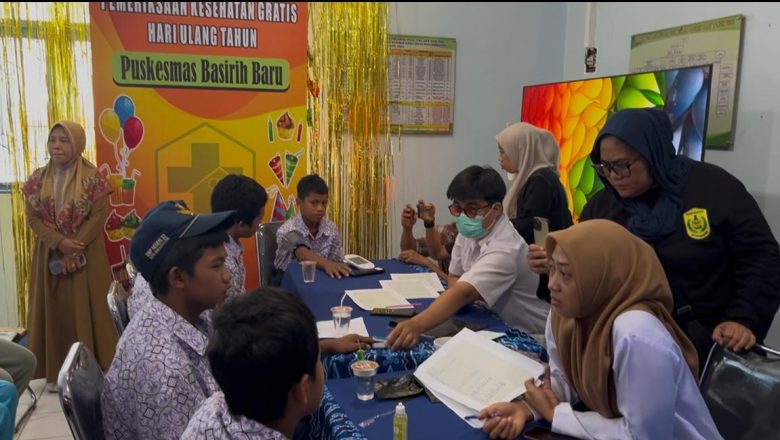 Puluhan Siswa SMP 33 Banjarmasin Diduga Keracunan MBG dilarikan ke Puskesmas