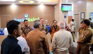Gubernur Muhidin Minta Bank Kalsel Evaluasi Total Usai Kesalahan Penginputan Data PHOTO-2025-10-29-14-26-00