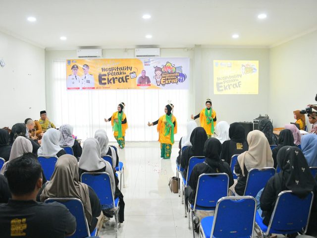 PEMKAB HSS GELAR PELATIHAN HOSPITALITY BAGI PELAKU EKONOMI KREATIF