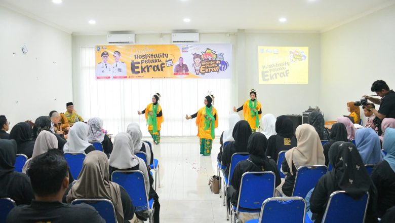 PEMKAB HSS GELAR PELATIHAN HOSPITALITY BAGI PELAKU EKONOMI KREATIF