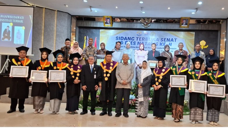 Enam Mahasiswa STIKES Abdi Persada Raih Predikat Lulusan Terbaik di Wisuda 2025