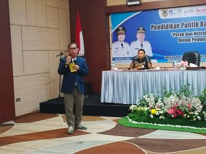 PWI Kalsel–Kesbangpol Gelar Pendidikan Politik: Tekankan Netralitas Media di Tahun Politik PHOTO-2025-11-13-14-04-36