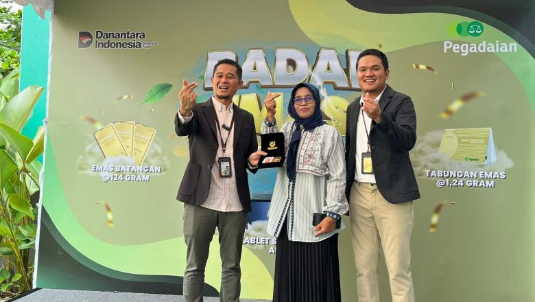 Nasabah Pegadaian Banjarmasin Raih Hadiah 124 Gram Emas dari Program Nasional Badai Emas 2025