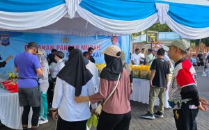 Ribuan Warga Serbu Gerakan Pangan Murah Polda Kalsel di CFD Banjarmasin WhatsApp Image 2025-11-02 at 20.58.44