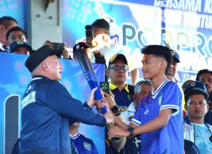 11.365 KONTINGEN MERIAHKAN PEMBUKAAN PORPROV XII KALSEL 2025 DI TANAH LAUT WhatsApp Image 2025-11-02 at 21.58.22 (1)