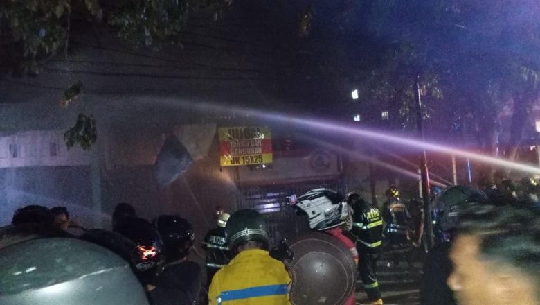 Kebakaran Ruko di Jalan Pramuka Banjarmasin, Api Diduga Dipicu Korsleting Listrik