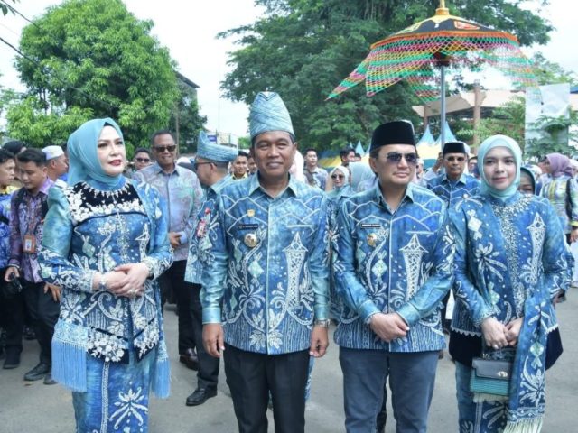 WAKIL GUBERNUR H.HASNURYADI HADIRI PUNCAK PERINGATAN HARI JADI KAB HSS KE -75