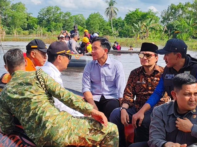 Wapres Gibran Tinjau Pengungsian Banjir di Kabupaten Banjar, Pastikan Perlindungan Kelompok Rentan