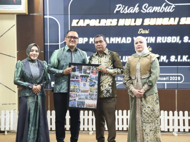 Bupati HSS Berikan Kado istimewa Di mMomen Pisah Sambut Kapolres HSS