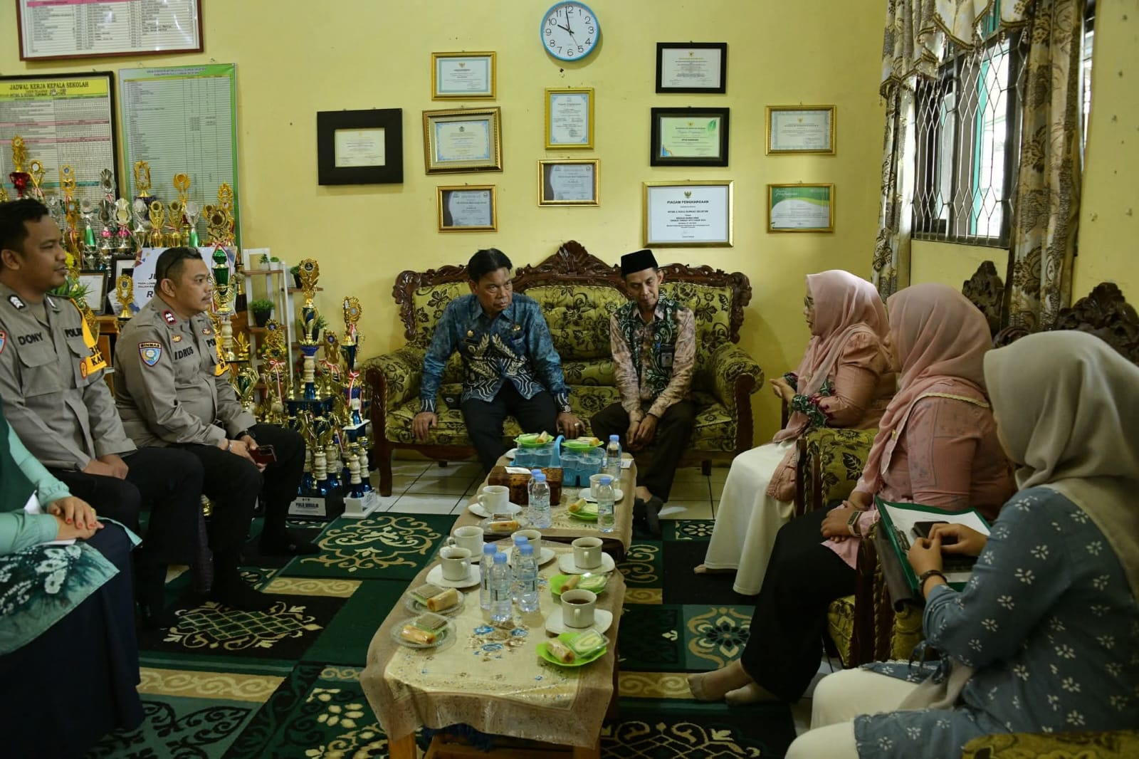 Wakil Bupati HSS Tegaskan Komitmen Pemkab Jaga Lingkungan Sekolah Aman dan Kondusif