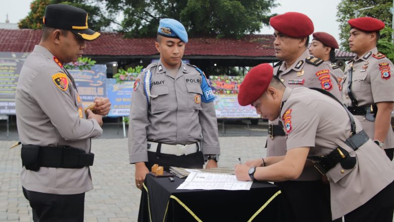Kapolres Banjar Pimpin Sertijab Pejabat Utama dan Kapolsek Jajaran