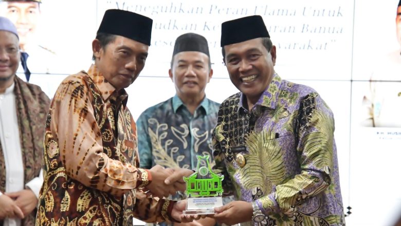 Bupati HSS Tegaskan Pentingnya Sinergi Ulama dan Pemerintah di Musda XI MUI Kalsel