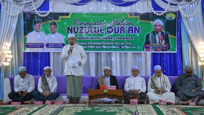 Peringati Nuzulul Qur’an di Masjid Agung Taqwa Kandangan, Pemkab HSS Ajak Masyarakat Cintai Al-Qur’an