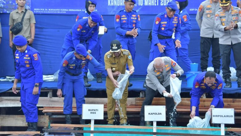 Kapolda Kalsel Resmikan Marnit Patroli Bangkau, Perkuat Perlindungan Nelayan dan Ekosistem Danau