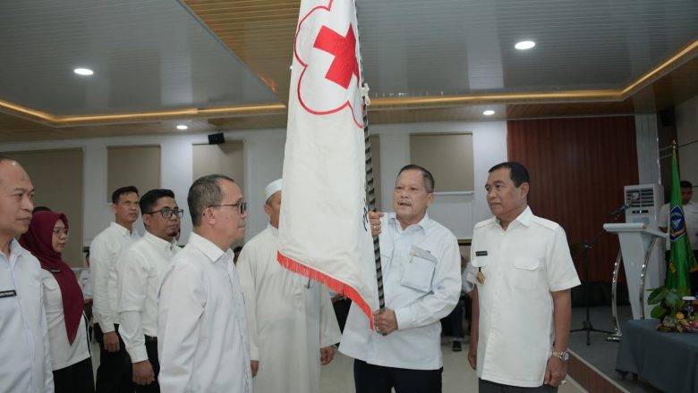 Salahuddin Nahkodai PMI HSS, Bupati Tekankan Integritas dan Profesionalisme