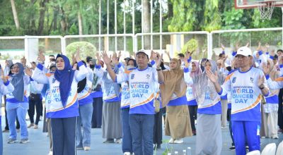 Senam, Edukasi, dan Bazar Warnai World Cancer Day di Kandangan
