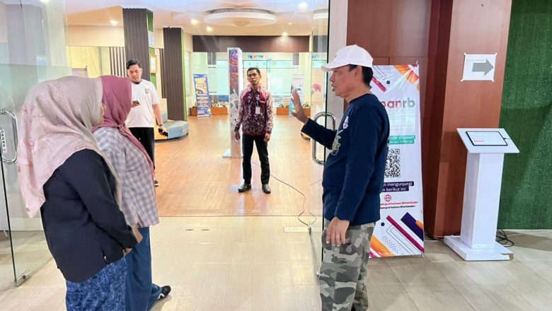 Wabup HSS Tinjau DPMPTSP dan MPP Kandangan, Tekankan Peningkatan Kualitas Layanan Publik