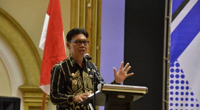 Wabup HSS Tutup Bimtek SIAPDA, Tekankan Profesionalisme dan Transparansi Aparatur Desa