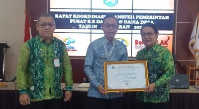 HSS Raih Penghargaan Penyaluran TKD Terbaik, Diminta Pertahankan Kinerja Keuangan