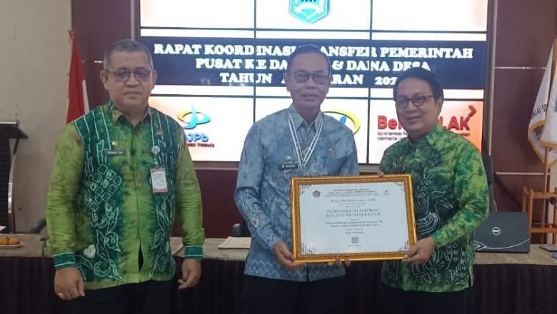 HSS Raih Penghargaan Penyaluran TKD Terbaik, Diminta Pertahankan Kinerja Keuangan