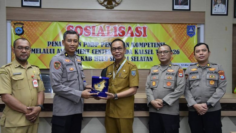 Pemkab HSS Raih Penghargaan dari Kapolda Kalsel atas Dukungan Assessment ASN