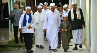 Wabup HSS Salat Iduladha Bersama Warga Daha, Ajak Perkuat Nilai Religius
