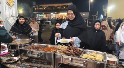 Semarak Iduladha di Dalpa, Ketua TP PKK HSS Hadiri Pesta Sate Jumbo
