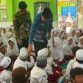 Wabup HSS Serahkan Santunan Anak Yatim dan Mualaf pada Momentum 10 Muharram
