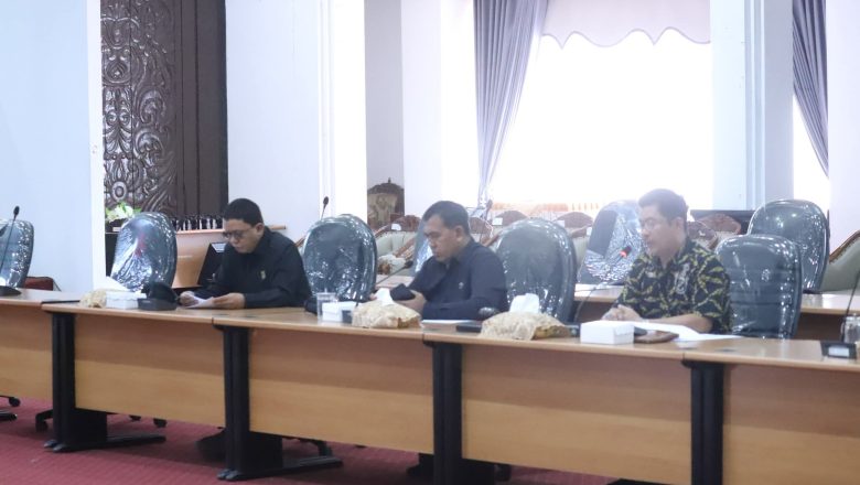 Pemkab HSS dan Komisi I DPRD Sinkronkan Implementasi Kebijakan PJLP