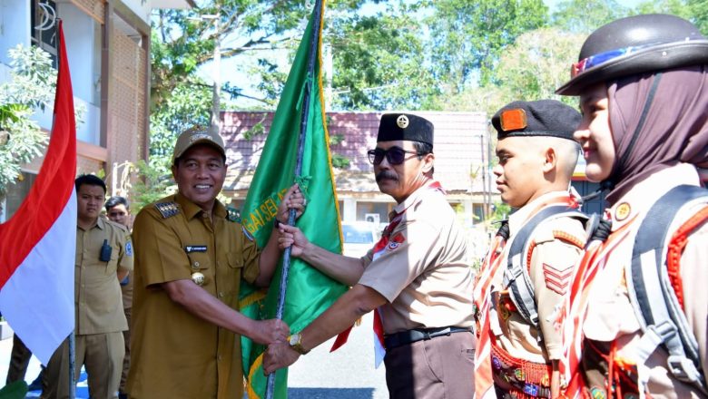 Bupati HSS Lepas Kontingen Pramuka ke Jambore Nasional XII, Pesan Jaga Nama Baik Daerah