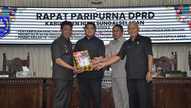 Wabup HSS Hadiri Paripurna DPRD, Dorong Pembahasan KUA-PPAS 2026 dan Raperda Pilkades Berjalan Konstruktif