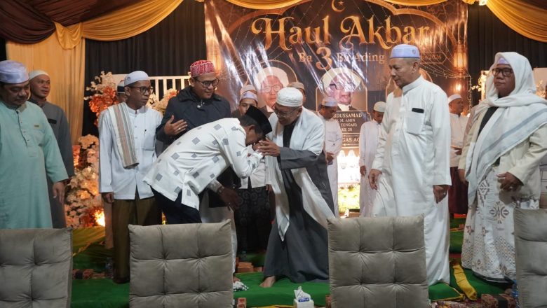 Haul Akbar Ba 3 Ba Ading di Baluti, Bupati HSS Ajak Masyarakat Teladani Ilmu dan Perjuangan Ulama