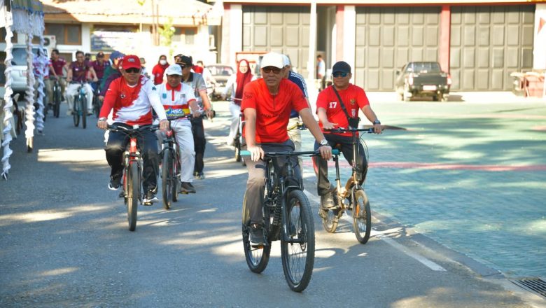 Semarak HUT ke-81 RI, Setda HSS Perkuat Kekompakan Lewat Sepeda Santai dan Beragam Lomba