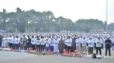 Kemarau Melanda HSS, Bupati dan Ribuan Warga Gelar Salat Istisqa