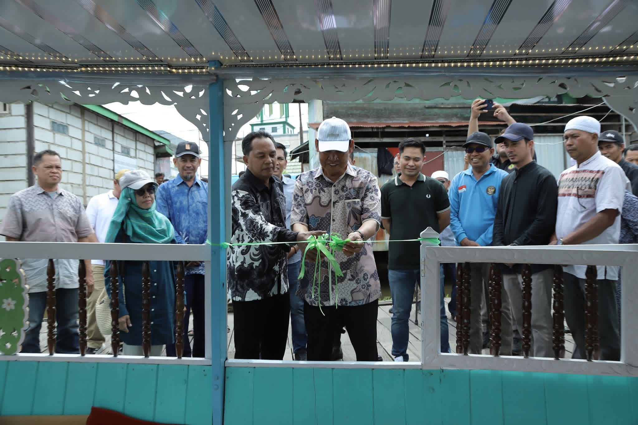 Eksplor Sungai dan Kalang Hadangan, Wabup HSS Resmikan Kelotok Wisata BUMDESMA